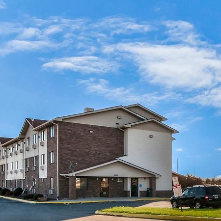 American Inn & Suites Metro Airport Romulus Exterior foto