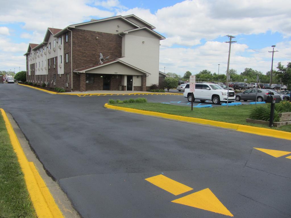 American Inn & Suites Metro Airport Romulus Exterior foto